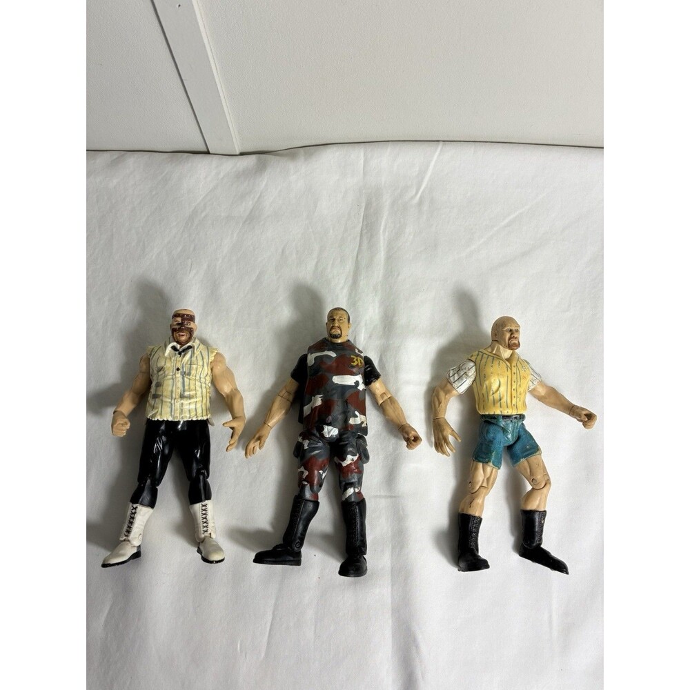 WWE Wrestling action figures Stone Cold-Mankind-Bubba Ray DAMAGED-FAIR CONDITION
